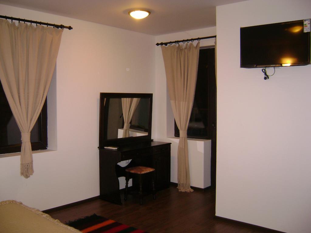 Topalovi Guest House Zlatograd Habitación foto