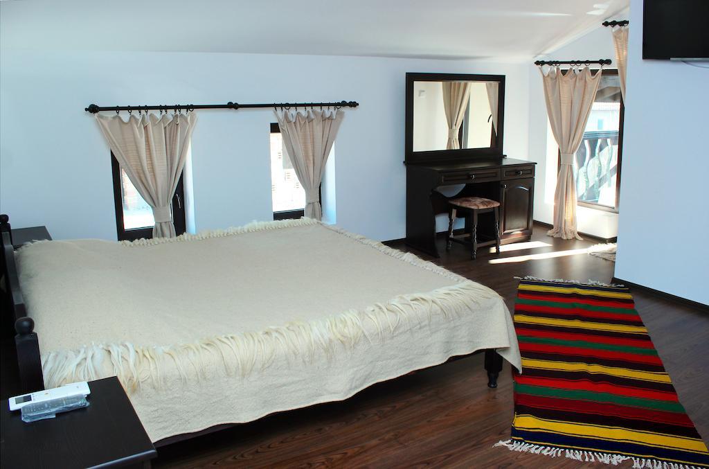 Topalovi Guest House Zlatograd Habitación foto