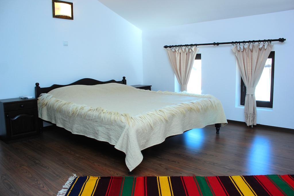 Topalovi Guest House Zlatograd Habitación foto