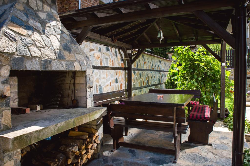 Topalovi Guest House Zlatograd Exterior foto